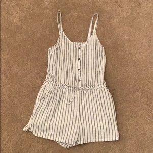 Old Navy white & blue striped romper with pockets